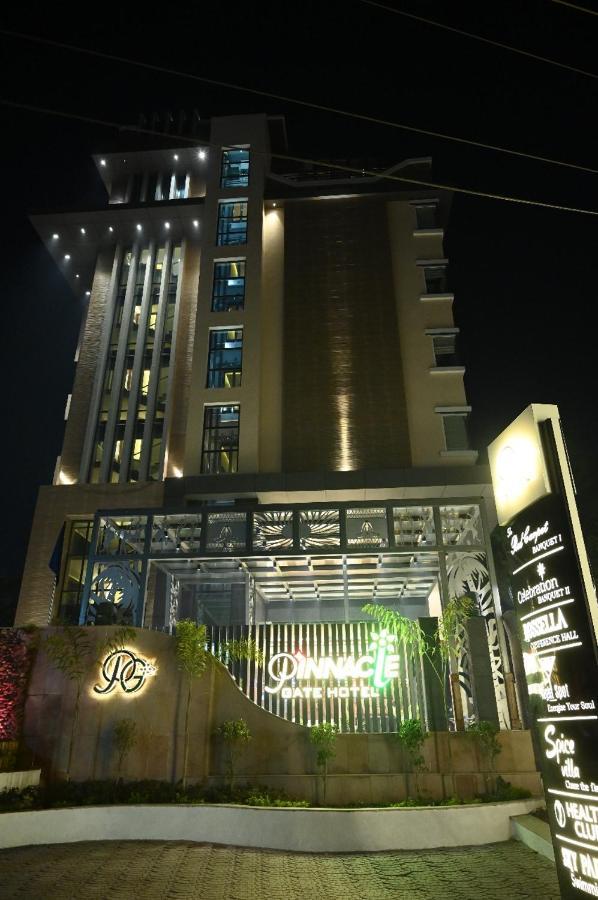 The Pinnacle Inn Sarnath Varanasi Exterior photo